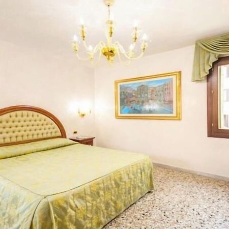 Antica Casa Carettoni Hotel Venice Luaran gambar